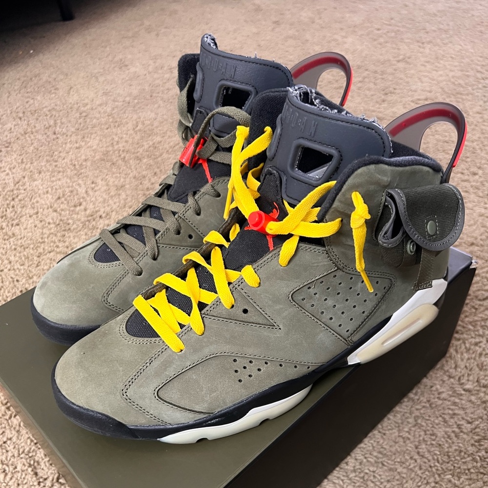 Travis Scott retro 6